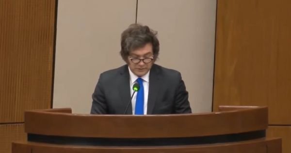 Milei benadrukt het contrast tussen Argentijnse achteruitgang en Paraguay -vooruitgang - Mercopress